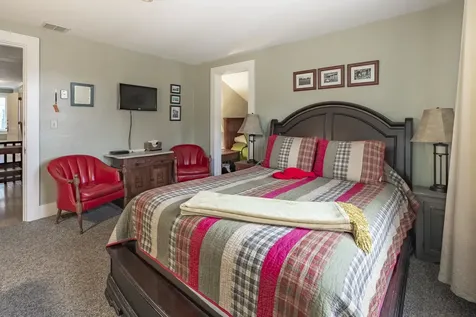 57 Main Street Woodstock NH 03262