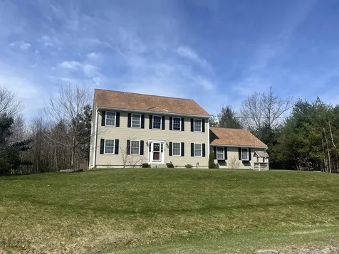 61 Eastman Way Weare NH 03281