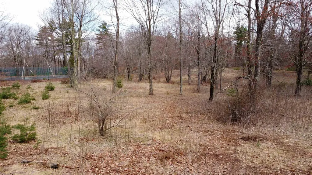 16 Hunter Drive Bow NH 03304