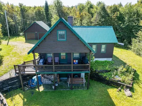 183 Cloutier's Loop Pittsburg NH 03592