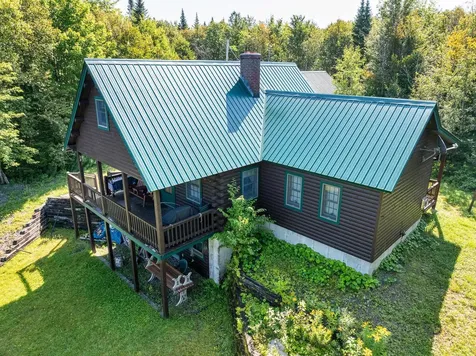 183 Cloutier's Loop Pittsburg NH 03592