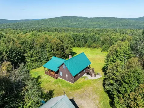 183 Cloutier's Loop Pittsburg NH 03592