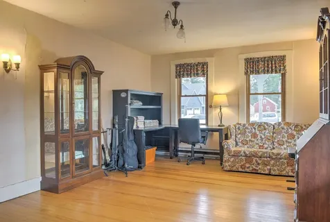 718 Old Homestead Highway Swanzey NH 03446