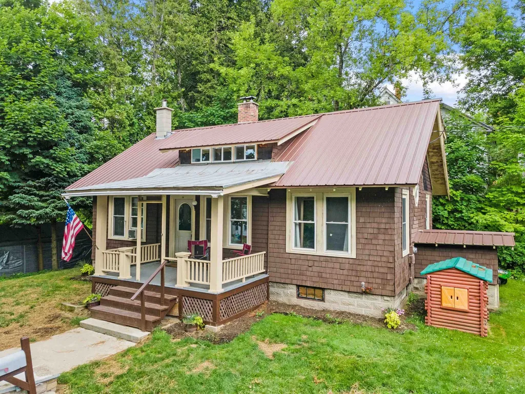 15 Gordon Street Haverhill NH 03785
