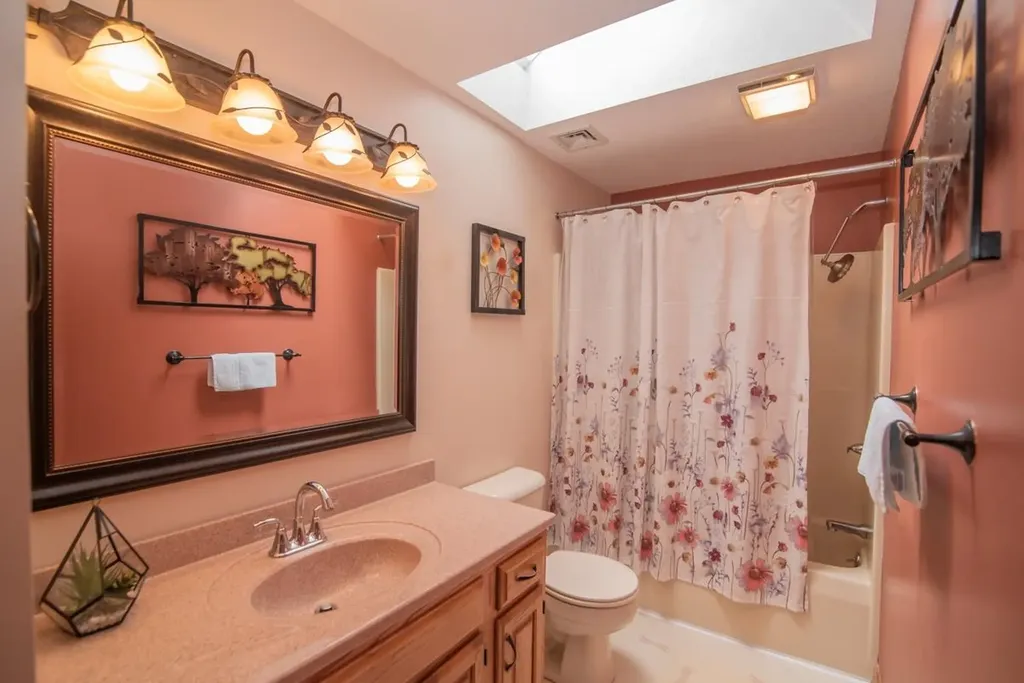10 Balsam Court Atkinson NH 03811