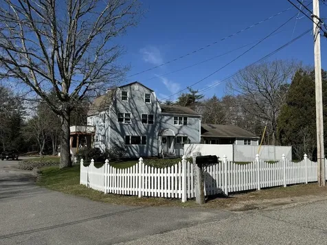 72 Chester Turnpike Hooksett NH 03106