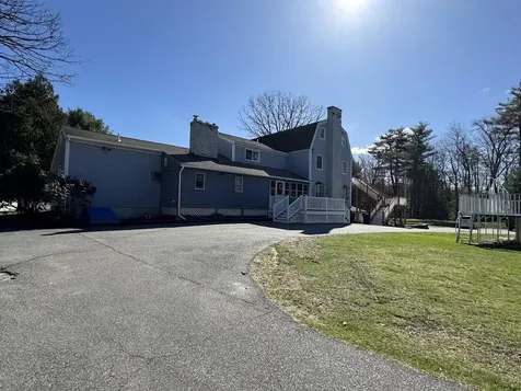 72 Chester Turnpike Hooksett NH 03106