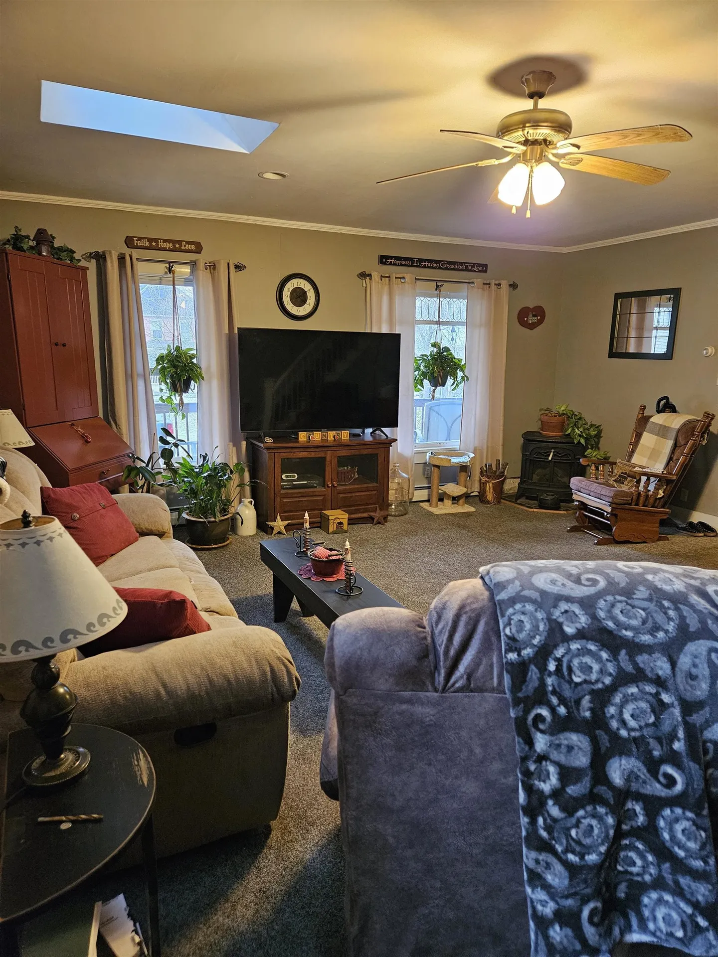 189 Main Street Claremont NH 03743