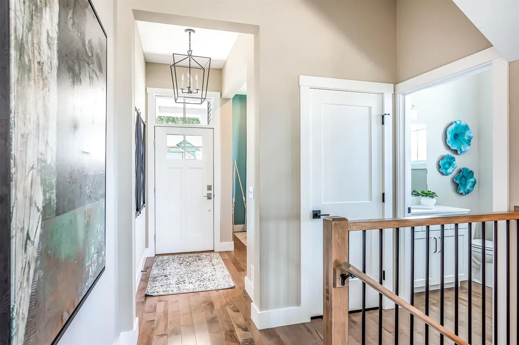 27 Elmore Street Shelburne VT 05482