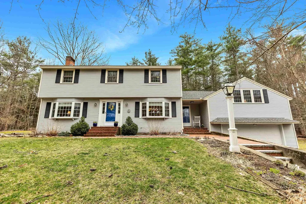 8 Madison Lane Amherst NH 03031