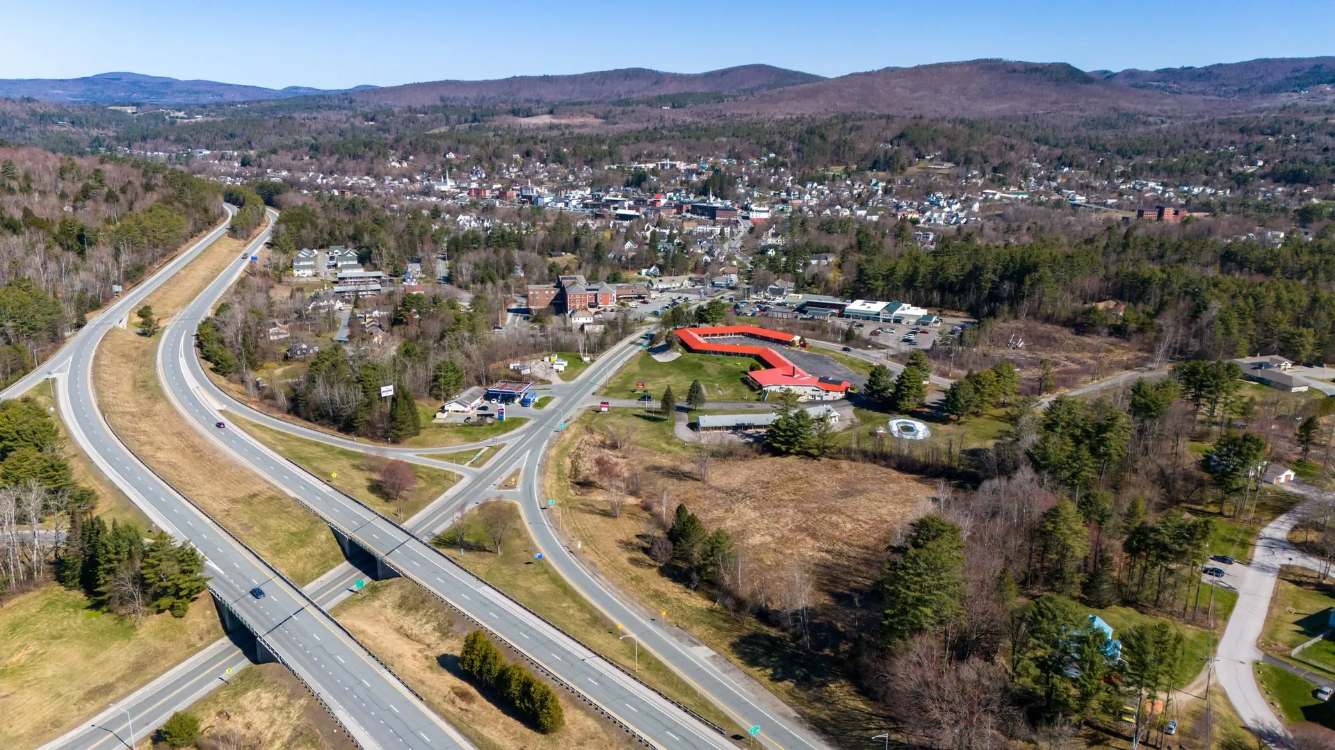 337 Cottage Street Littleton NH 03561