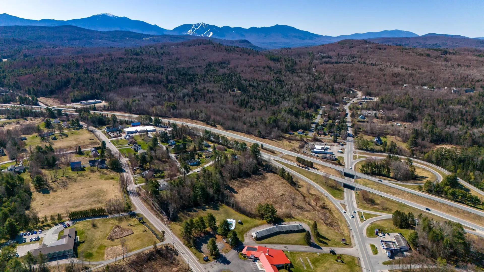 337 Cottage Street Littleton NH 03561