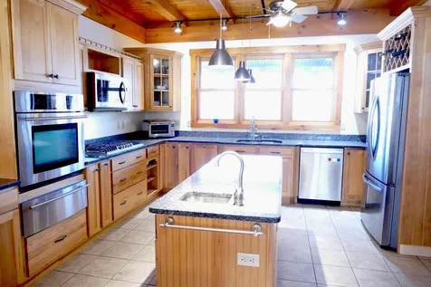 68 Island Drive Merrimack NH 03054