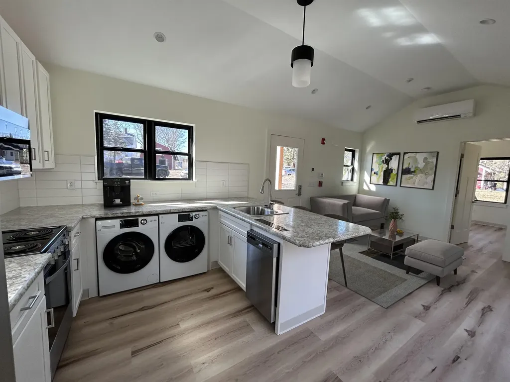 36 Ladds Lane Epping NH 03042