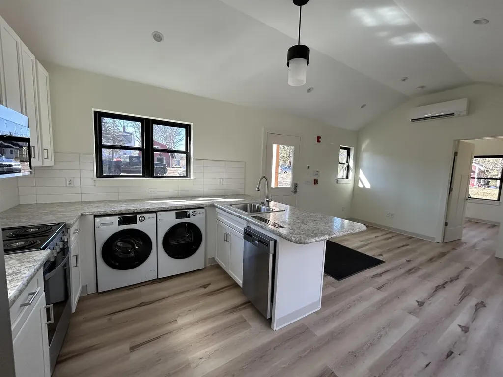 36 Ladds Lane Epping NH 03042
