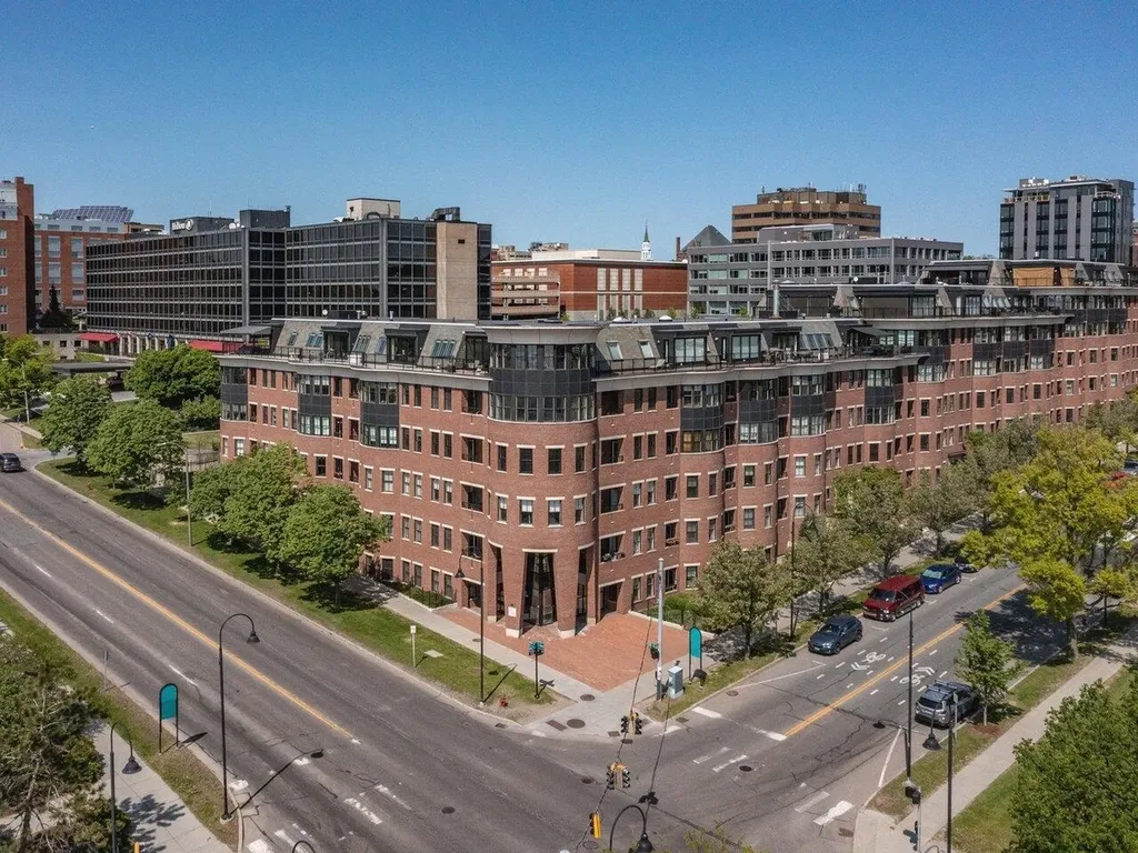 40 College Street Burlington VT 05401