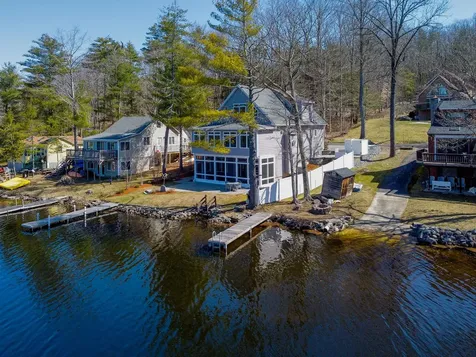 183 Mills Shore Drive Hampstead NH 03841