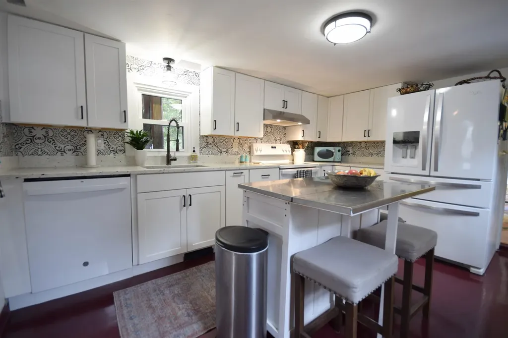 661 Graniteville Road Barre Town VT 05654