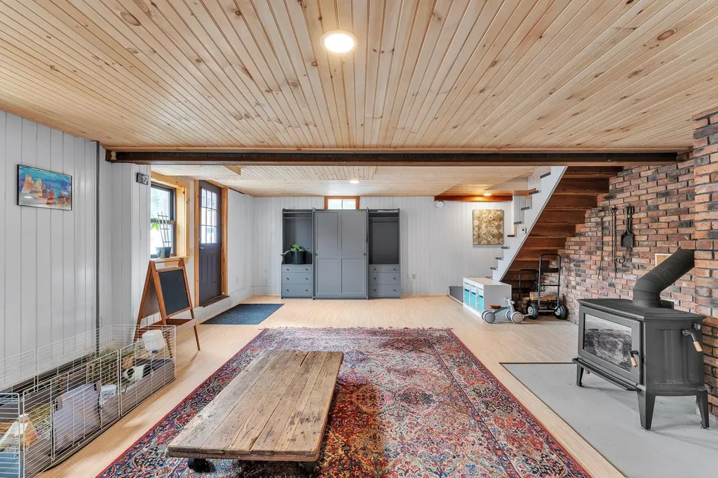 15 Knapp Drive Orange VT 05641