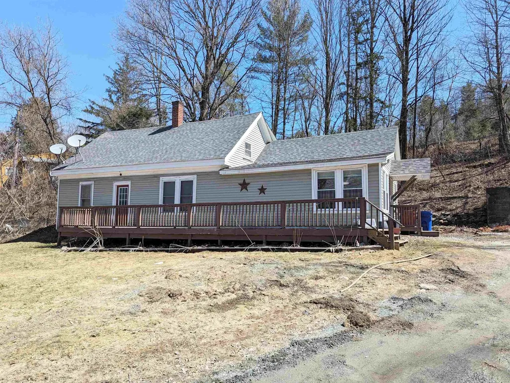 5824 Memorial Drive Lyndon, VT Vermont Real Estate Agency Serving St