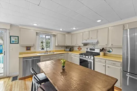 43 Sunset Avenue South Burlington VT 05403
