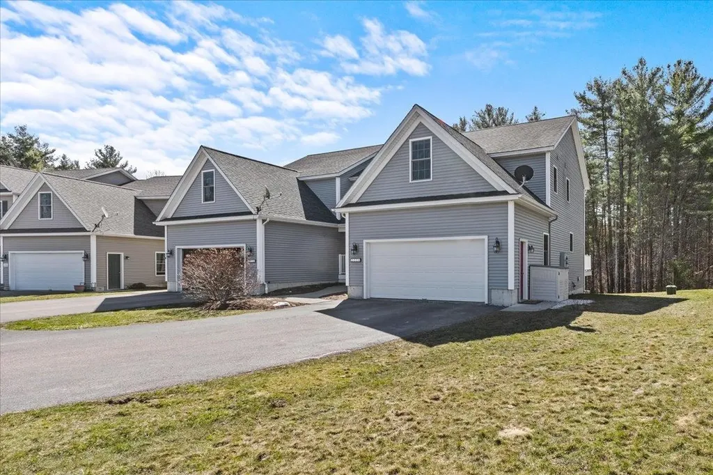 222a Ledgewood Lane Georgia VT 05468