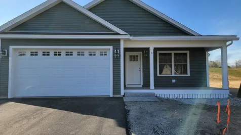 3 Mulberry Lane Epping NH 03042