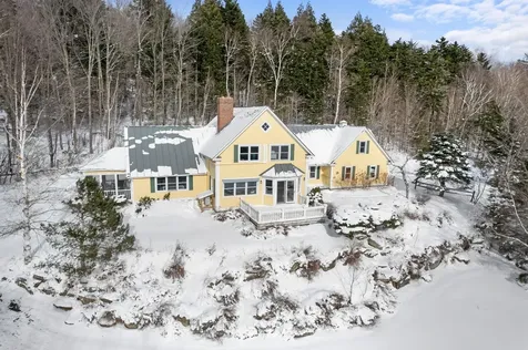 657 White Gates Lane Stowe VT 05672