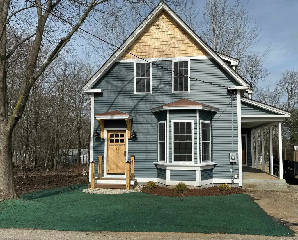 5 Crockett Street Rochester NH 03867