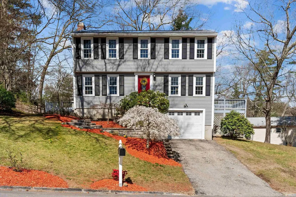 3 Cliff Road Nashua NH 03062