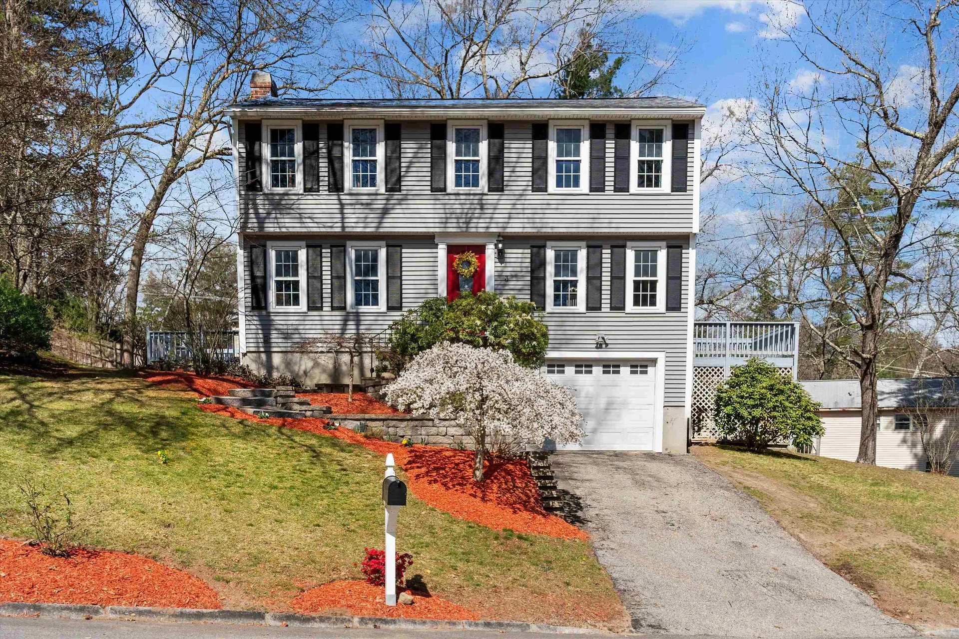 3 Cliff Road Nashua NH 03062