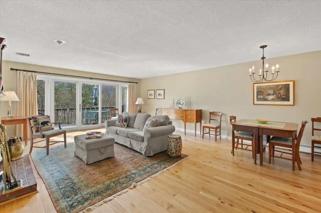 102 Falcons Bluff Road Manchester VT 05254