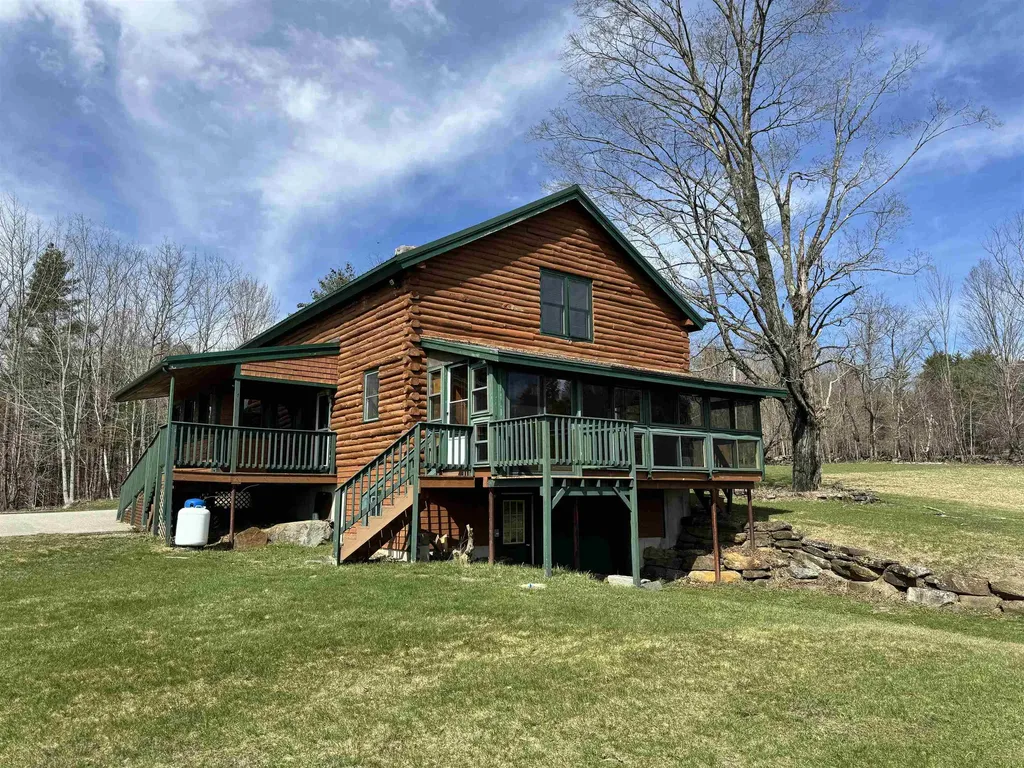 28 Sunset Hill Drive Canterbury NH 03224