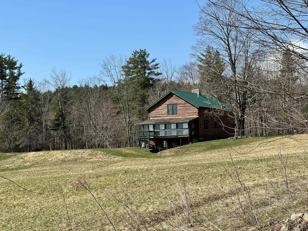28 Sunset Hill Drive Canterbury NH 03224