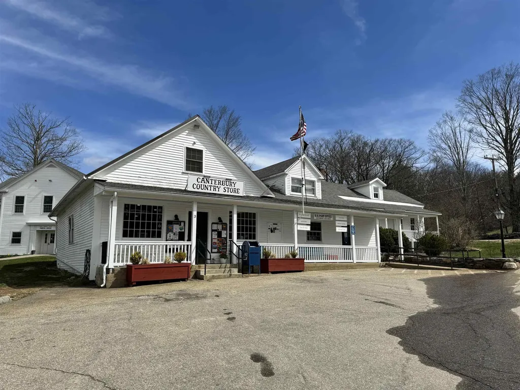 28 Sunset Hill Drive Canterbury NH 03224