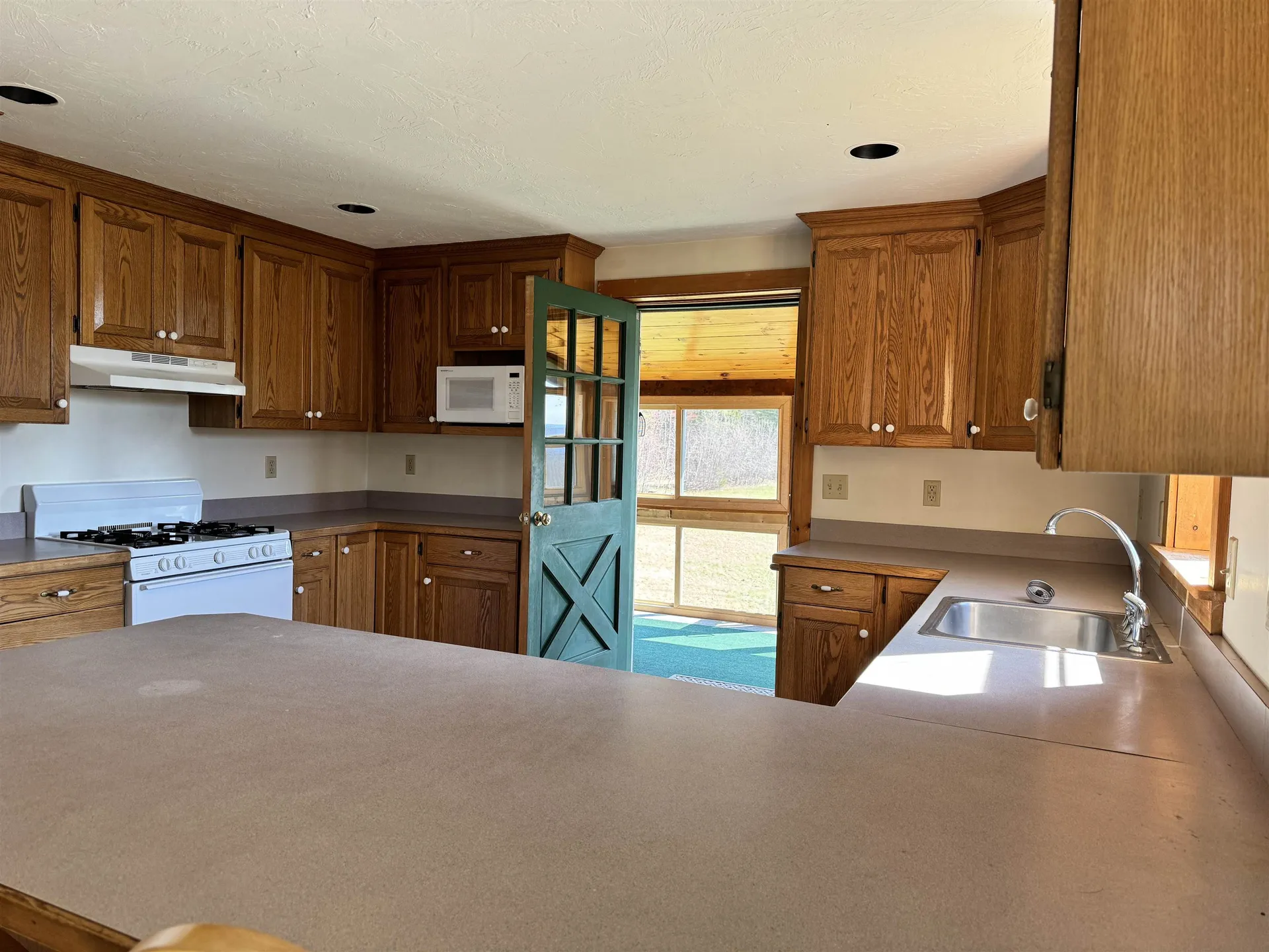 28 Sunset Hill Drive Canterbury NH 03224