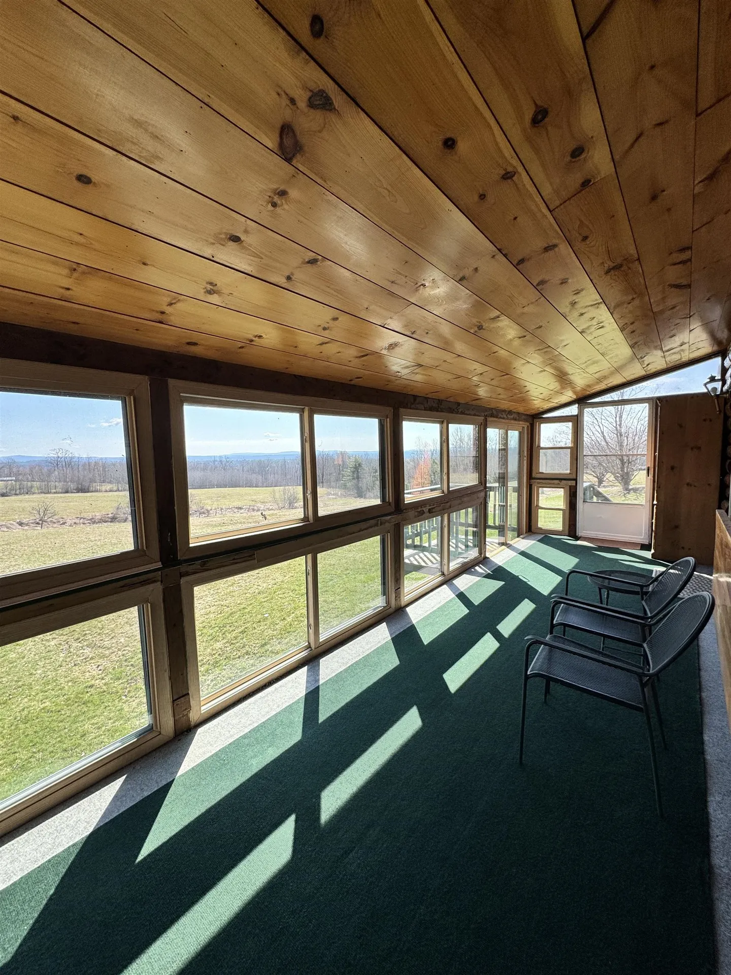 28 Sunset Hill Drive Canterbury NH 03224