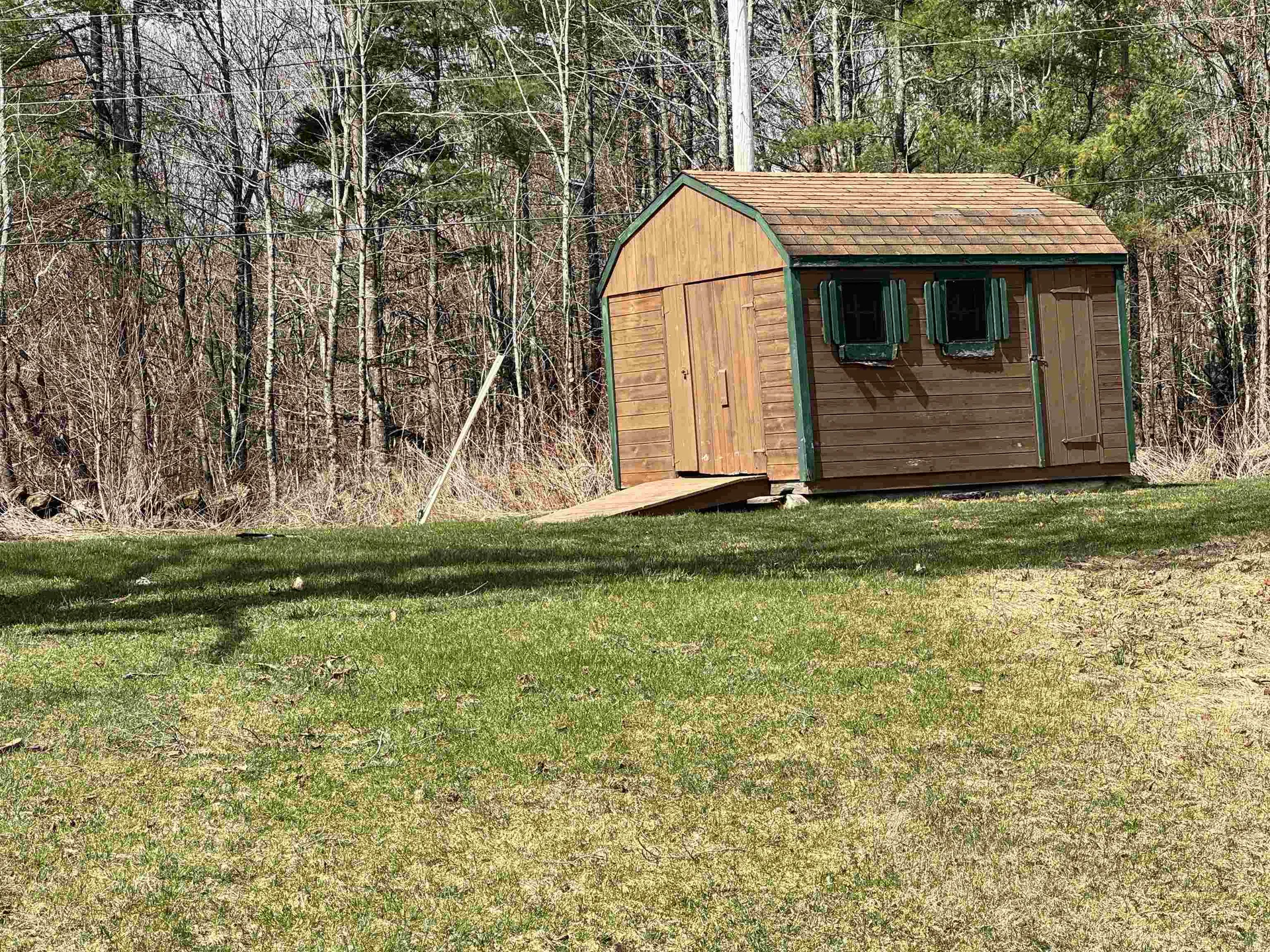 28 Sunset Hill Drive Canterbury NH 03224
