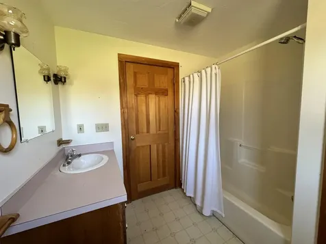 28 Sunset Hill Drive Canterbury NH 03224