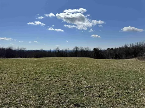 28 Sunset Hill Drive Canterbury NH 03224