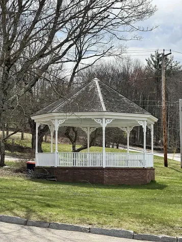 28 Sunset Hill Drive Canterbury NH 03224