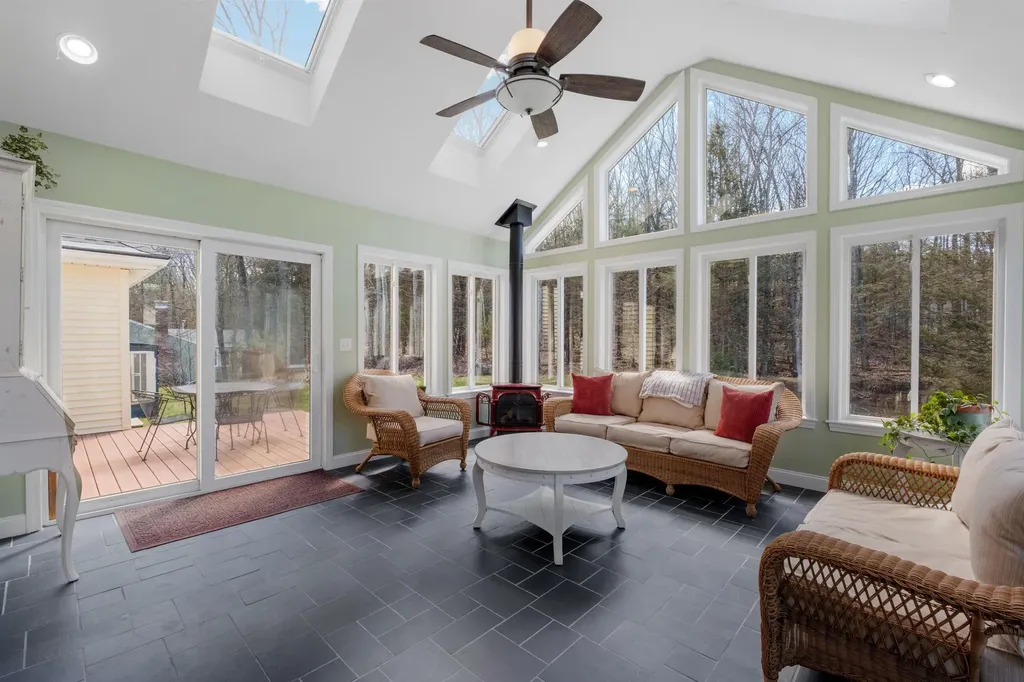 46 Elk Drive Bedford NH 03110