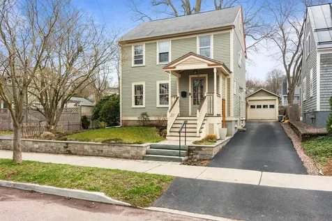 74 Charlotte Street Burlington VT 05401