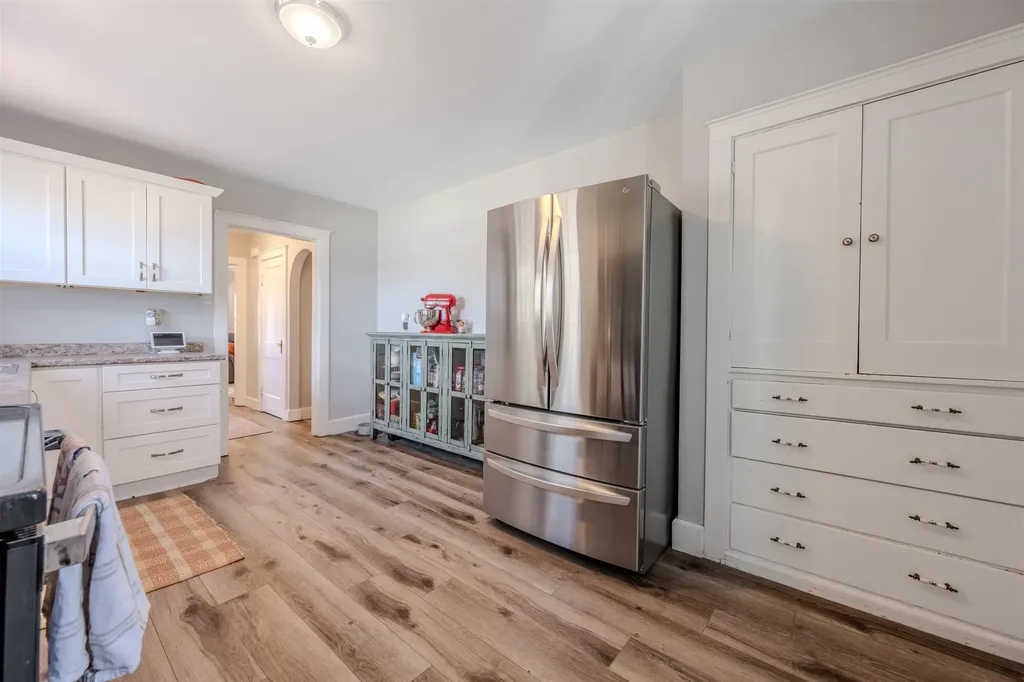 21 Fairmount Street Nashua NH 03064