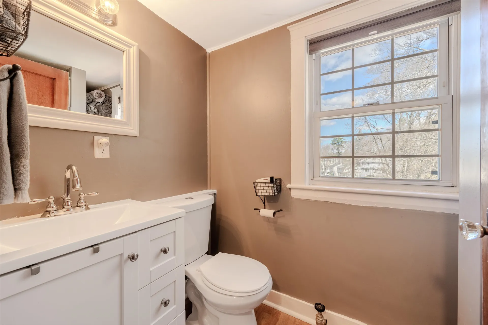 21 Fairmount Street Nashua NH 03064