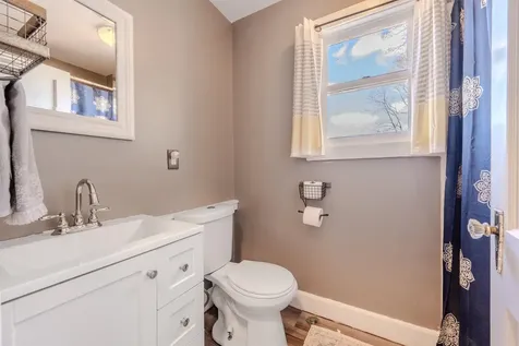 21 Fairmount Street Nashua NH 03064