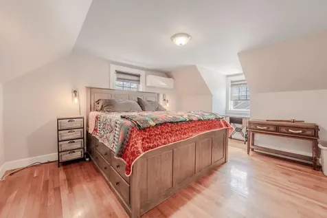 21 Fairmount Street Nashua NH 03064