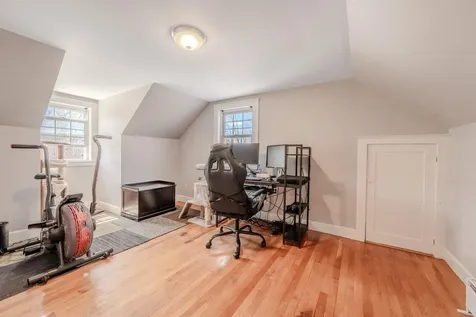 21 Fairmount Street Nashua NH 03064