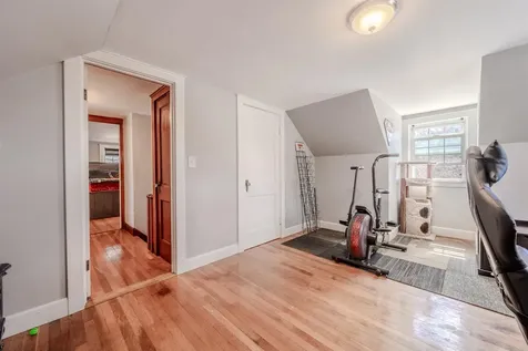 21 Fairmount Street Nashua NH 03064
