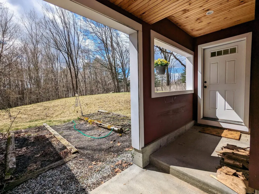 40 Gould Hill Road Hopkinton NH 03229